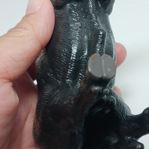 1/16th Scale Little Buster Black Angus Bull toy farm - Picture 2 of 6